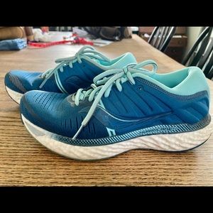 Saucony Hurricane22 Women’s sneaker 7.5